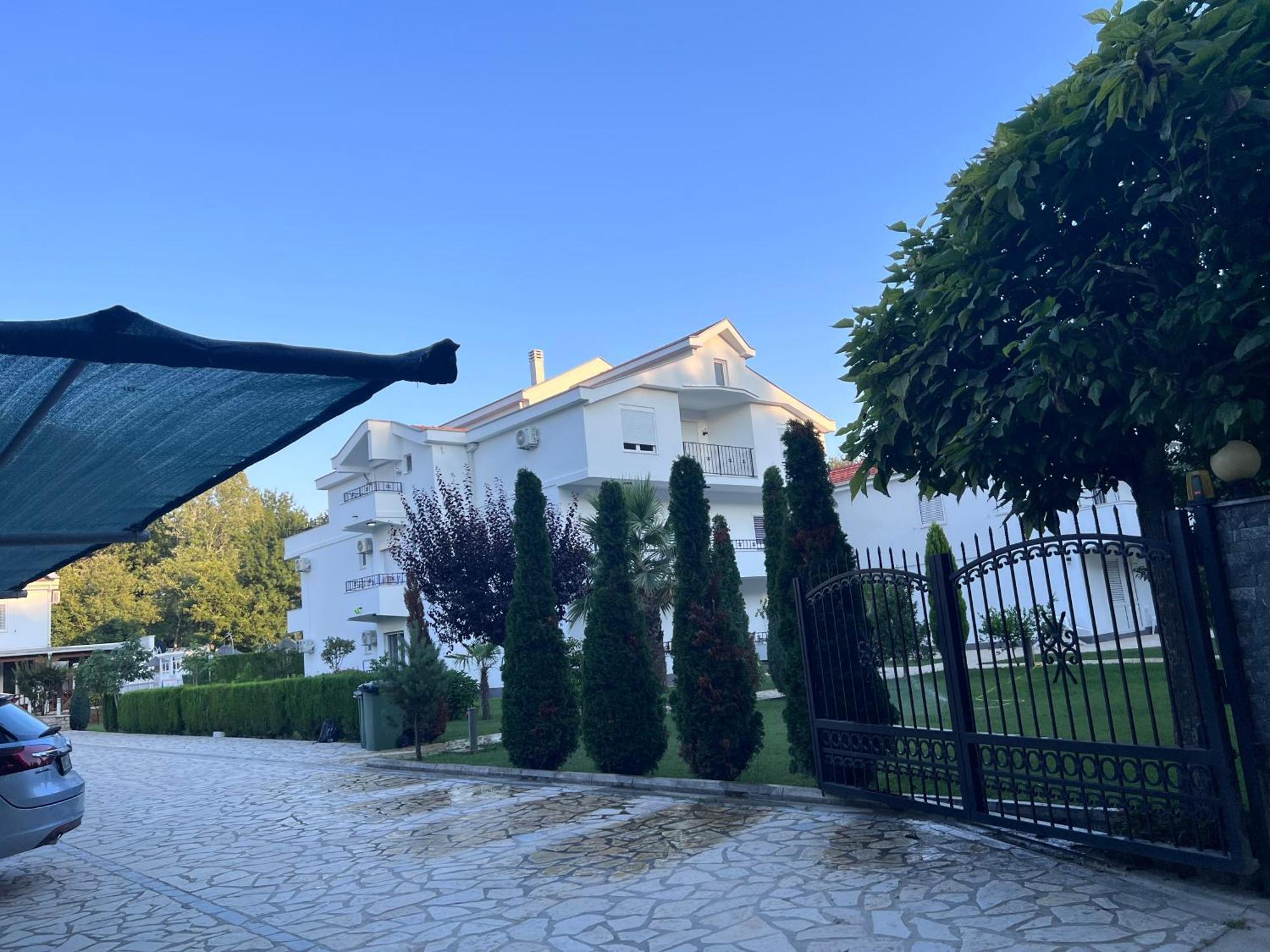 Residence Leora 乌尔齐尼 外观 照片